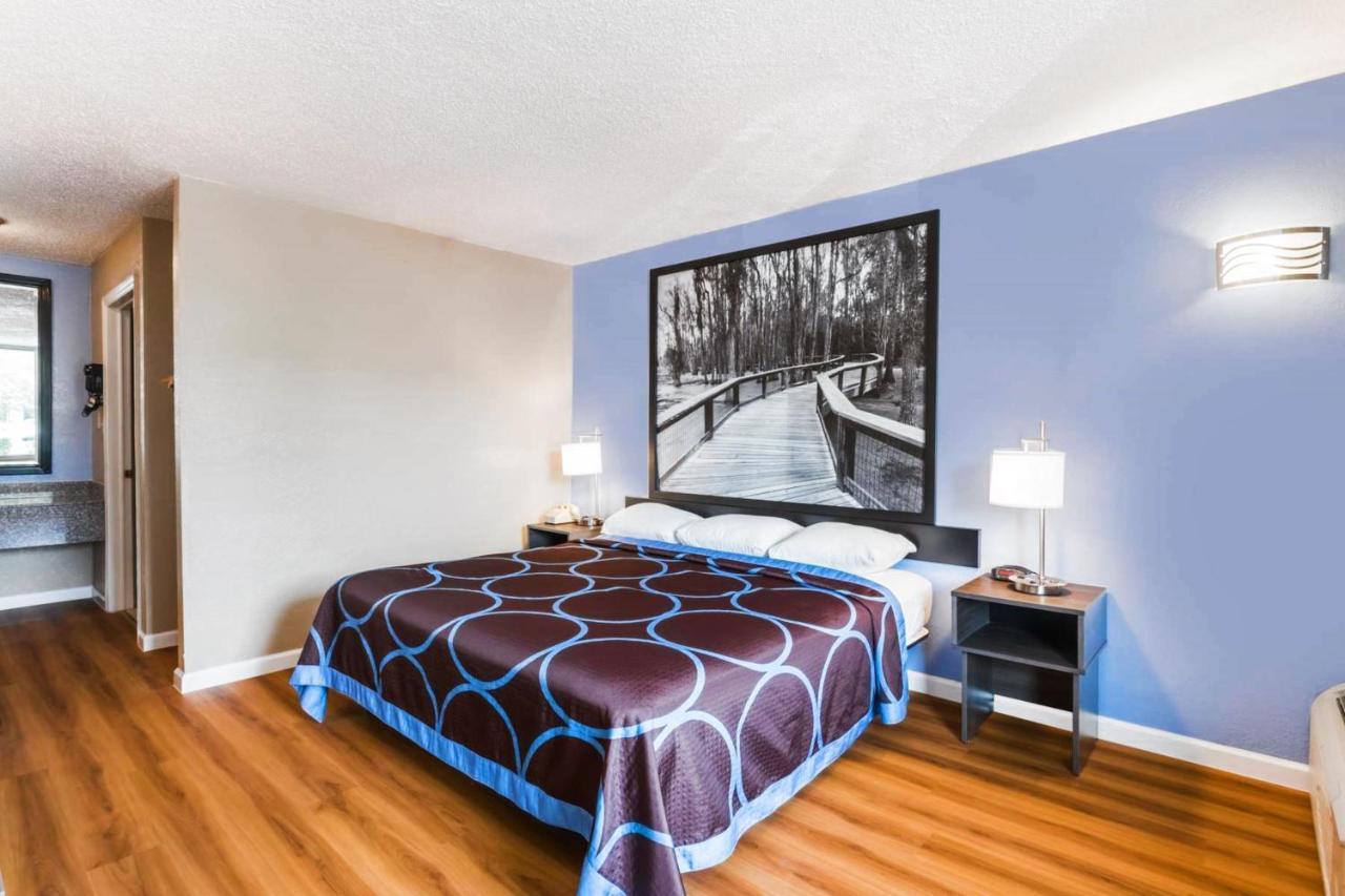 Super 8 By Wyndham Hardeeville - Savannah North Buitenkant foto